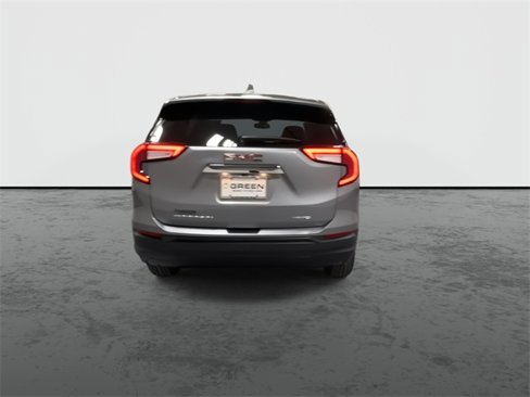 Used 2024 GMC Terrain SLE image 7