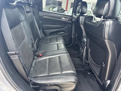 Used 2014 Jeep Grand Cherokee Overland w/ Advanced Technology Group image 9