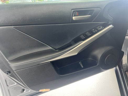 Used 2020 Lexus IS 300 image 13