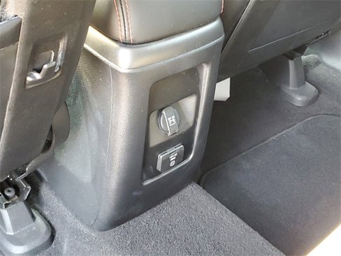 Used 2019 Dodge Journey GT image 29