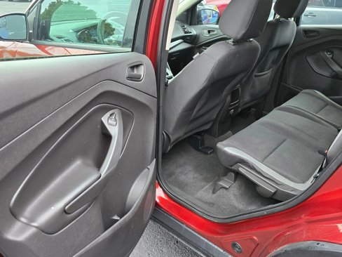 Used 2015 Ford Escape S image 10