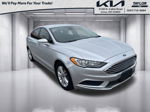 Used 2018 Ford Fusion SE image 3