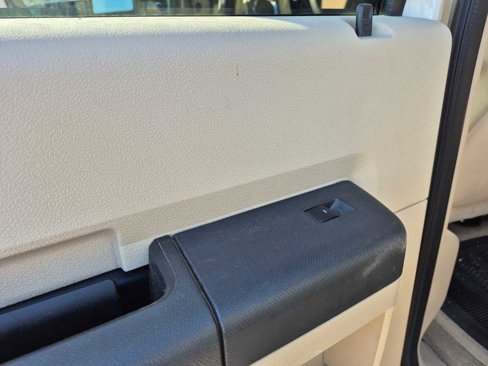 Used 2010 Ford F250 XLT image 29