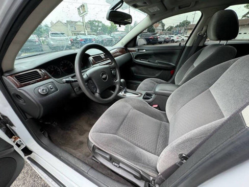 Used 2016 Chevrolet Impala LT w/ LT Sunroof Package image 6