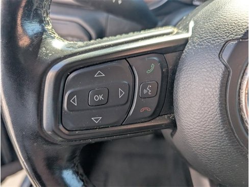 Used 2021 Jeep Gladiator Sport image 17