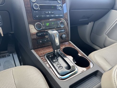 Used 2008 Ford Taurus Limited image 19
