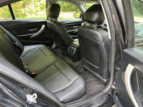 Used 2016 BMW 320i xDrive Sedan image 31