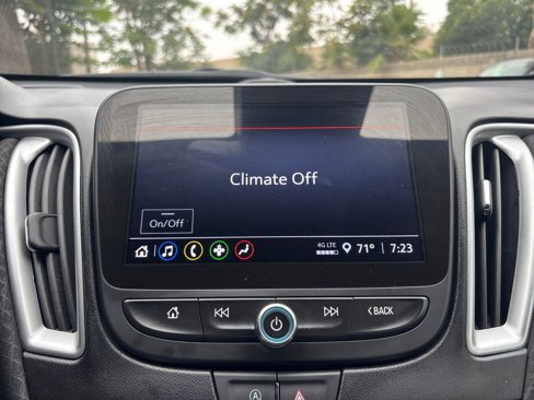 Used 2024 Chevrolet Malibu LT image 21