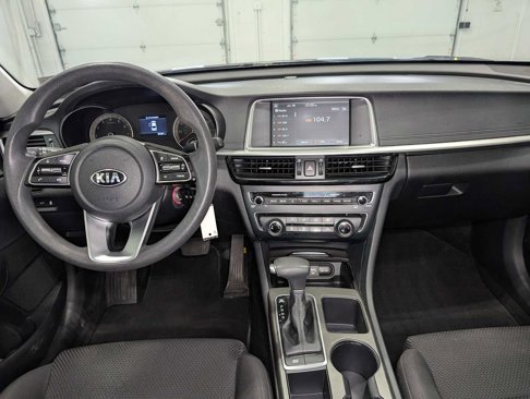 Used 2019 Kia Optima LX image 16
