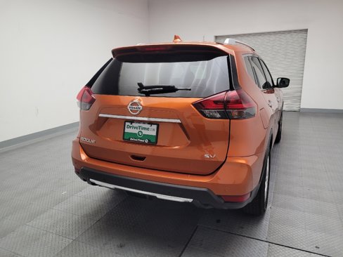 Used 2019 Nissan Rogue SV image 7