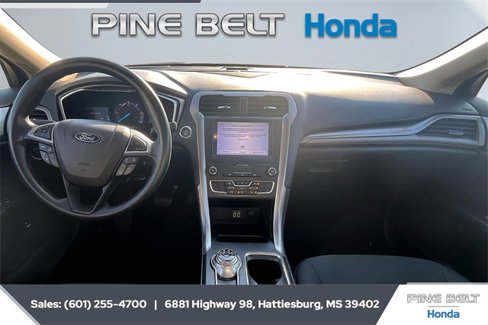 Used 2019 Ford Fusion SE image 13