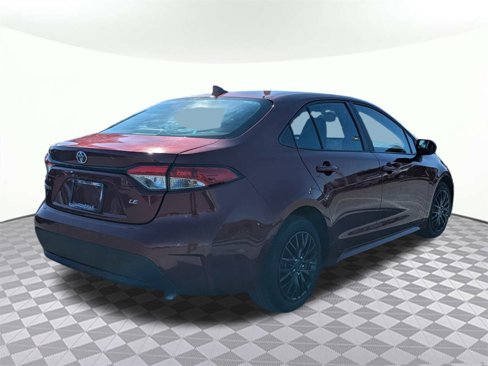 Used 2024 Toyota Corolla LE image 5