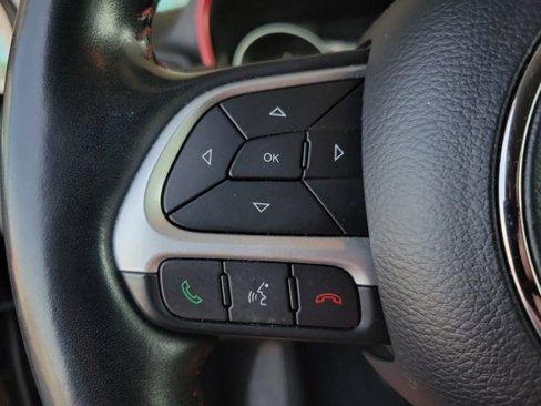Used 2021 Jeep Compass Trailhawk image 19