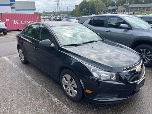 Used 2014 Chevrolet Cruze LS image 2