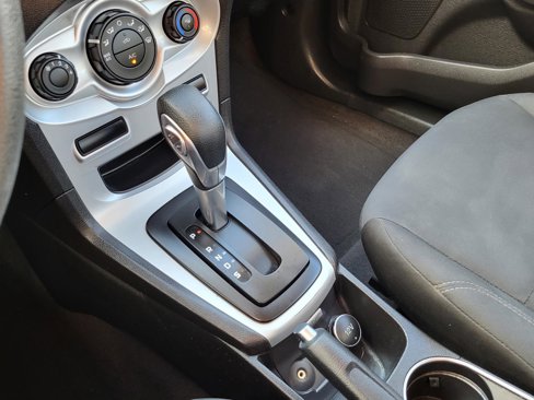 Used 2019 Ford Fiesta SE image 29