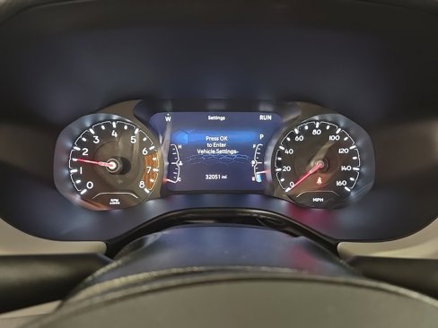 Used 2024 Jeep Compass Limited image 10