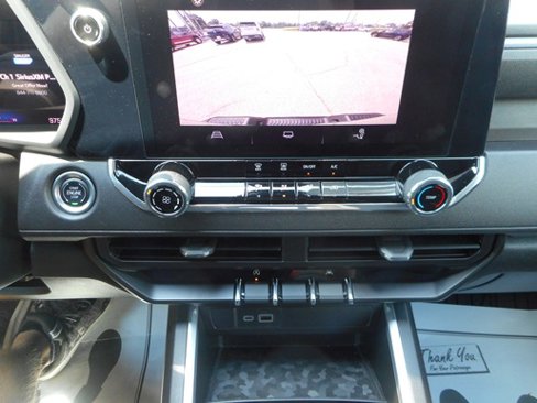 Used 2024 Chevrolet Colorado Trail Boss w/ LPO, Dark Essentials Package image 13