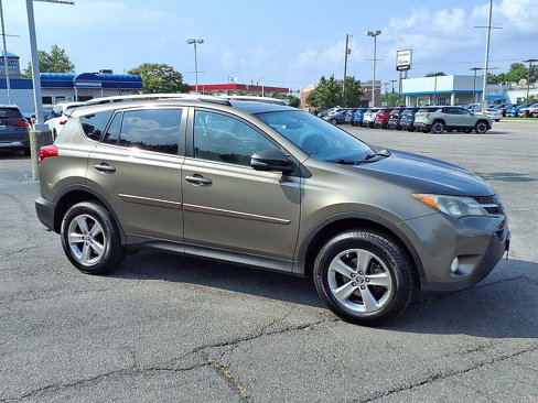 Used 2015 Toyota RAV4 XLE image 1