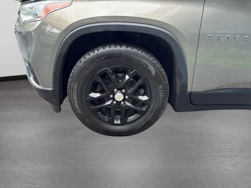 Used 2018 Chevrolet Traverse LT image 12