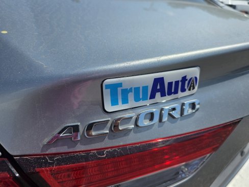 Used 2018 Honda Accord EX image 47