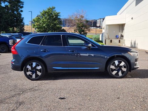 Certified 2023 Volvo XC60 T8 Plus image 8