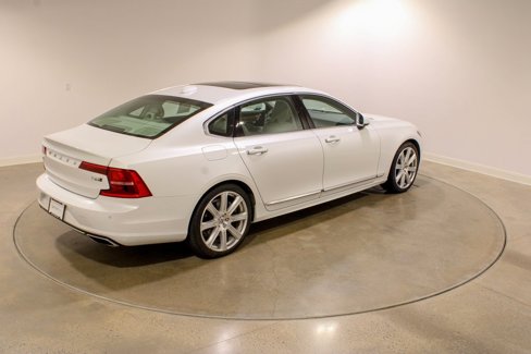 Used 2020 Volvo S90 T6 Inscription w/ Protection Package Premier image 6