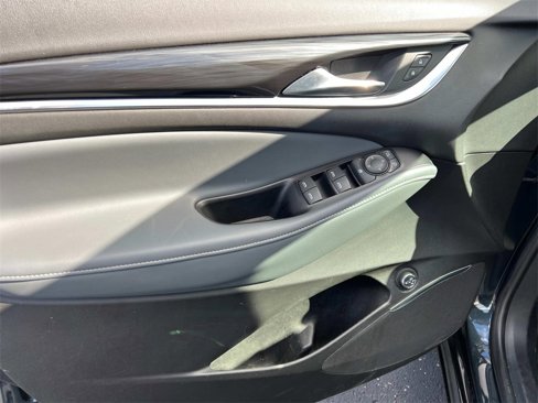 Certified 2018 Buick Enclave Essence image 14