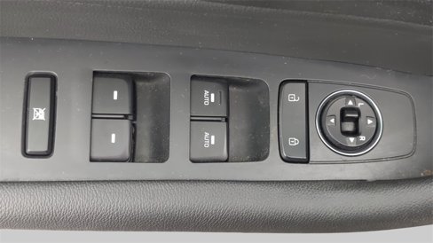 Used 2016 Hyundai Sonata Limited image 18