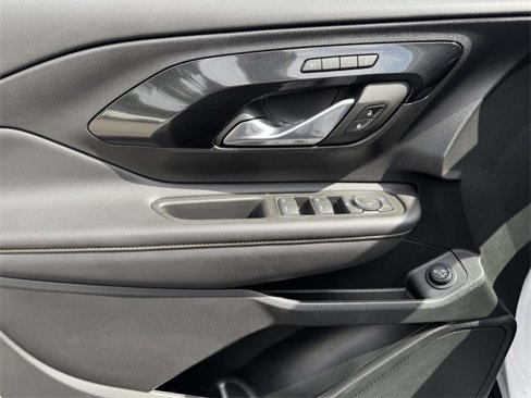 Used 2022 GMC Terrain AT4 w/ Tech Package image 18