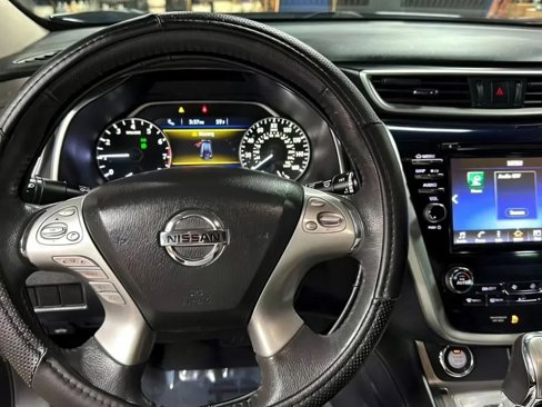 Used 2018 Nissan Murano SV image 15