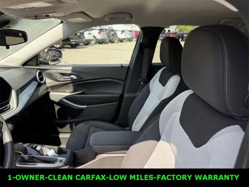 Used 2024 Chevrolet Trax LS w/ LS Convenience Package image 13
