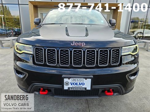 Used 2018 Jeep Grand Cherokee Trailhawk w/ Trailhawk Luxury Group image 2