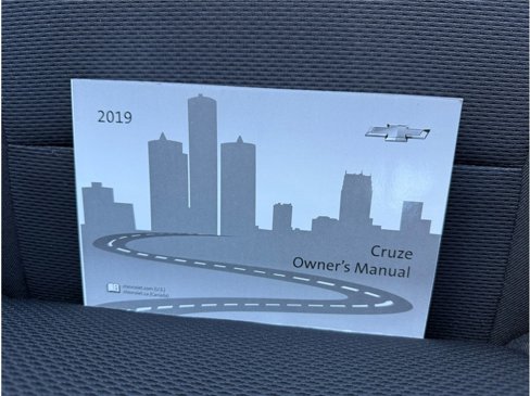 Used 2019 Chevrolet Cruze LT image 36
