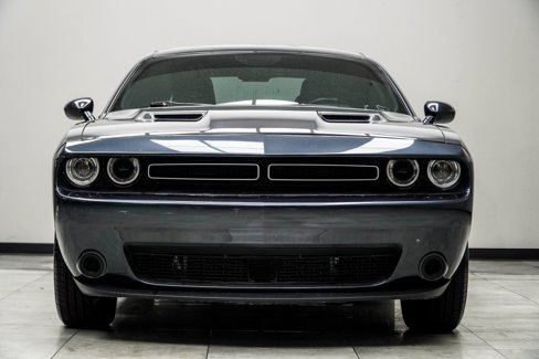 Used 2019 Dodge Challenger SXT image 7