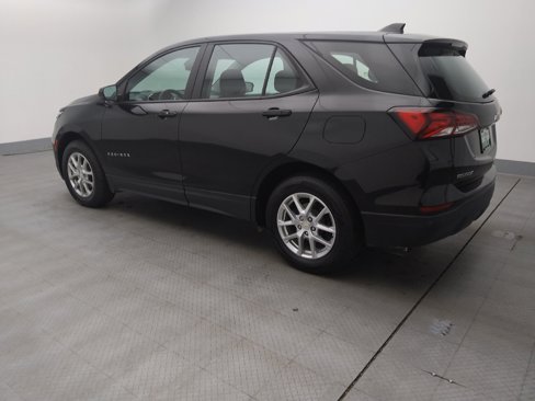 Used 2022 Chevrolet Equinox LS image 3