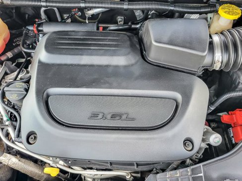 Used 2020 Chrysler Pacifica Touring-L image 21
