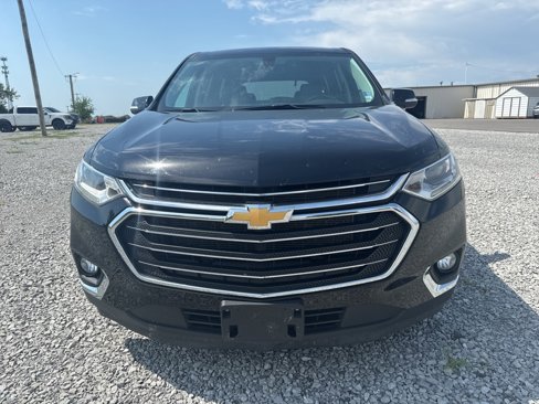 Used 2021 Chevrolet Traverse LT image 3