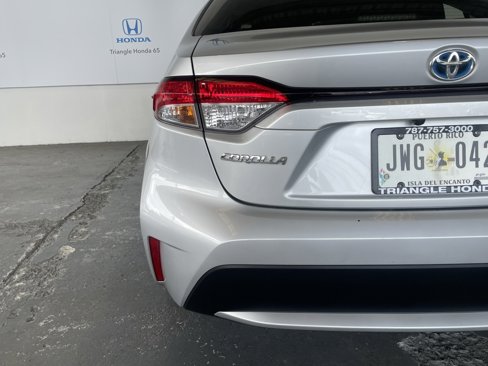 Used 2021 Toyota Corolla LE image 47