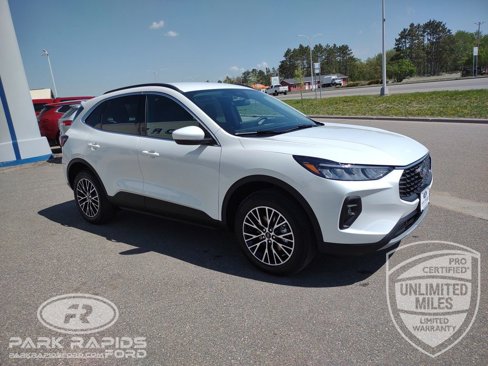 New 2025 Ford Escape SE w/ Class II Trailer Tow Package image 7
