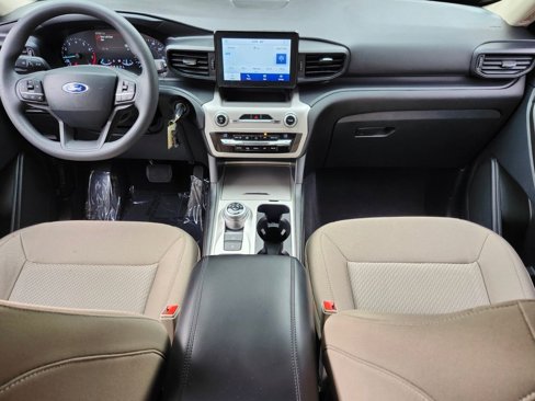 Used 2021 Ford Explorer 2WD image 9