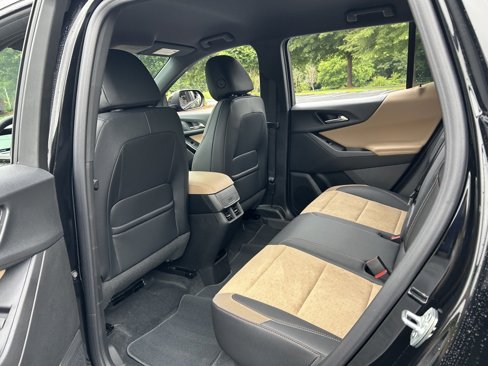 New 2026 Chevrolet Equinox ACTIV w/ Safety and Technology Package image 36