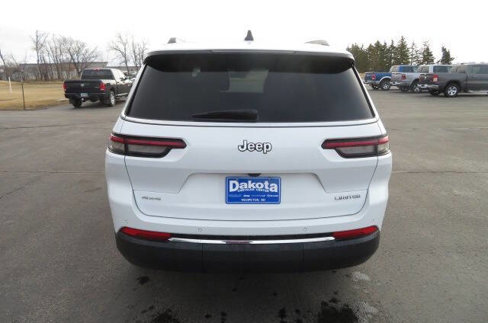 New 2025 Jeep Grand Cherokee L Limited w/ Trailer Tow Package image 8