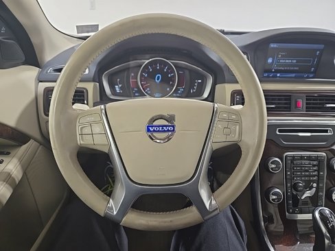 Used 2015 Volvo XC70 T6 Premier Plus image 10
