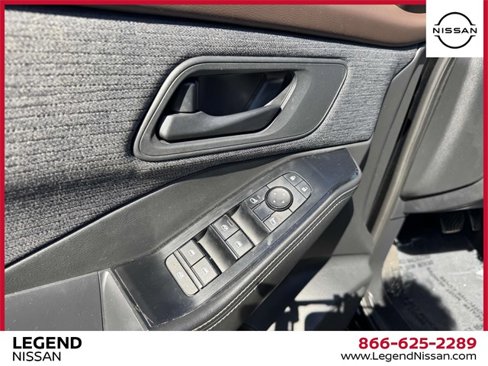 Used 2021 Nissan Rogue S image 14