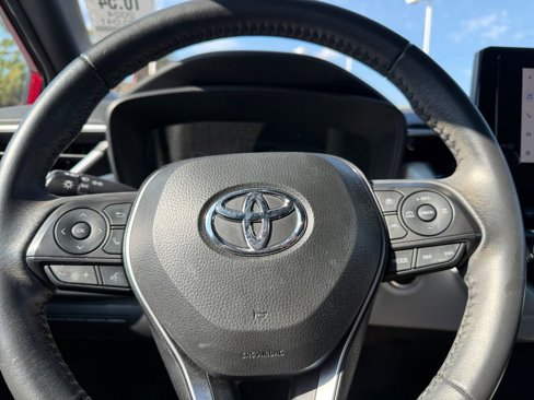 Used 2024 Toyota Corolla SE image 31