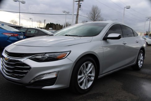 Used 2020 Chevrolet Malibu LT image 3