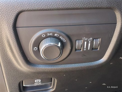 Certified 2021 Jeep Grand Cherokee L Laredo image 12