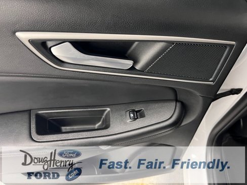 Used 2024 Ford Edge SEL image 26
