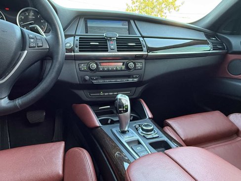 Used 2013 BMW X6 xDrive35i image 16