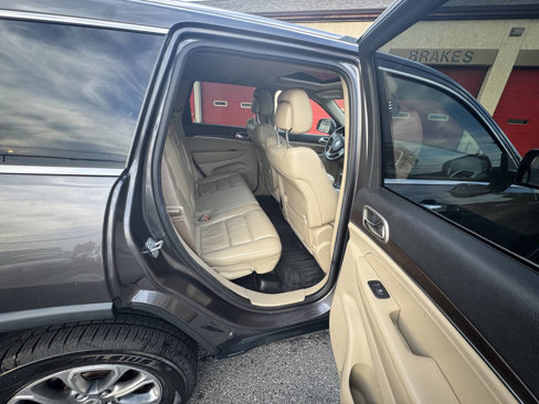 Used 2014 Jeep Grand Cherokee Limited w/ Trailer Tow Group IV image 13